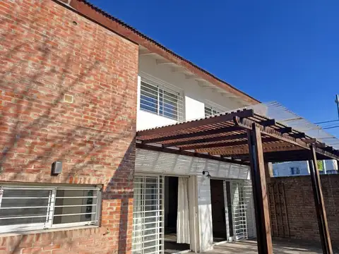 Av Santa Fe 2100