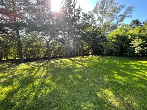 Venta de Quinta de 2700 Mts / apta Credito/ Permut