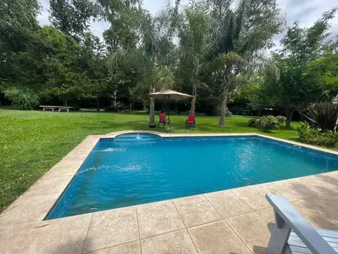 Venta de Quinta de 2700 Mts / apta Credito/ Permut