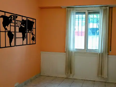 3 AMB. PLANTA BAJA. CON PATIO. 2 BAÑOS. COCINA COMEDOR DIARIO.BAJAS EXPENSAS
