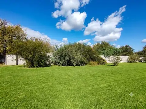 SE VENDEN 2 TERRENOS EN SUMALAO C/PROYECTO DÚPLEX