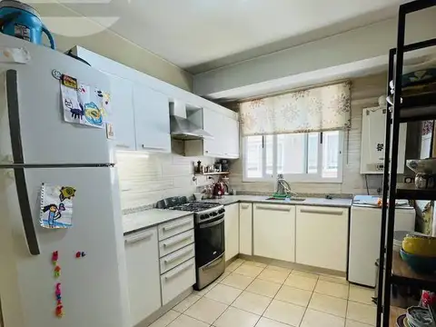 Departamento 4 ambientes con 2 baños