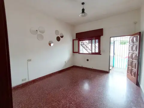 CASA 6 AMBIENTES VENTA LOMAS DEL MIRADOR