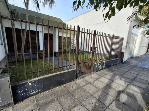 Amado Nervo 700, Piso 0