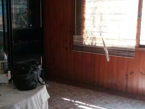 PH en venta - 4 Dormitorios 2 Baños - Cochera - 296Mts2 - Morón