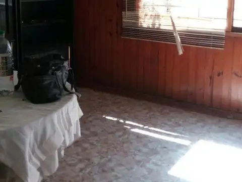 PH en venta - 4 Dormitorios 2 Baños - Cochera - 296Mts2 - Morón