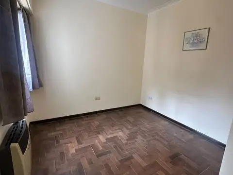 Departamento en Alquiler en La Perla Sur, $ 700.000