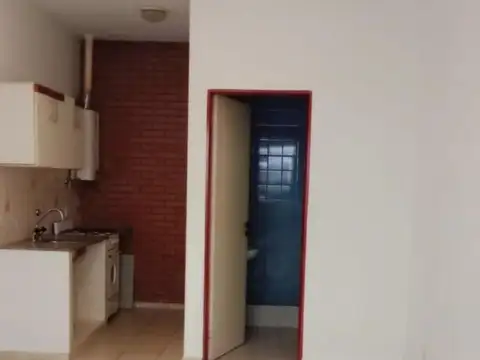 Casa 8 ambientes con 7 baños