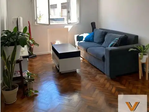 Departamento en venta - 2 Dormitorios 1 Baño - Recoleta