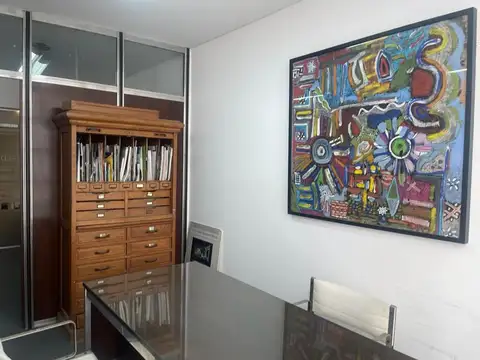 ESTUDIO CON 3 OFICINAS Y RECEPCIÓN PARAGUAY 1300