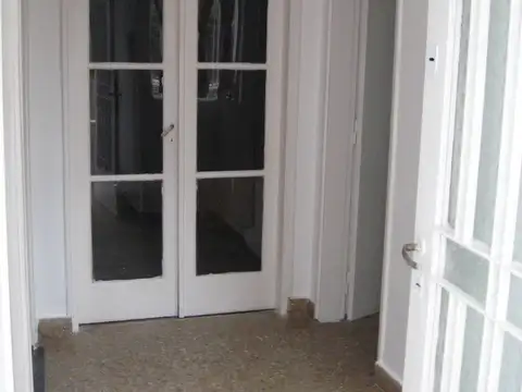 3 De Febrero 2300, Piso 01