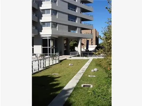 Hermoso monoambiente  divisible  c/vista al rio y cochera