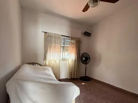 Depto Tipo Casa en Venta 70 años