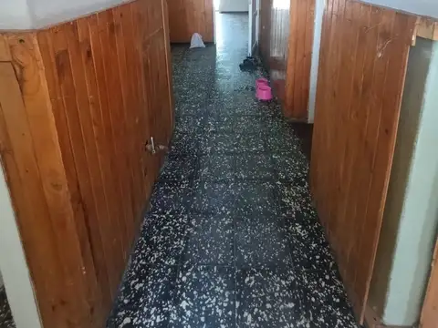 Casa en Alquiler con 1 cochera