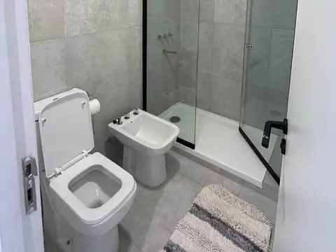 Departamento en Alquiler en Monumento Guemes, $ 700.000