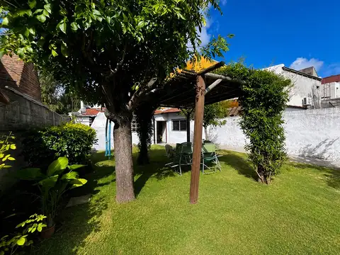 CASA VENTA LA PLATA 2 DORMITORIOS APTO BANCO