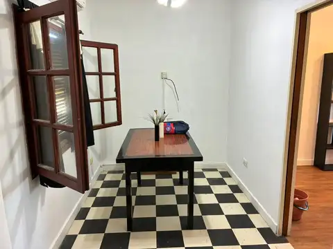 Depto Tipo Casa en Alquiler de 4 ambientes