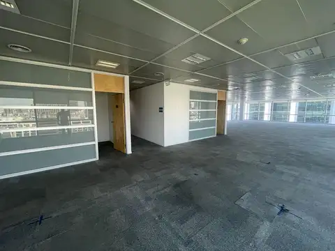 Oficina en Alquiler al Este