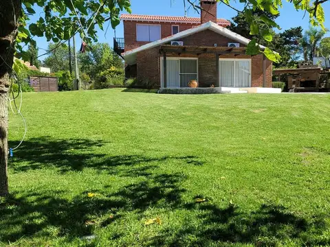 casa 3 dormitorios en Pinares con piscina