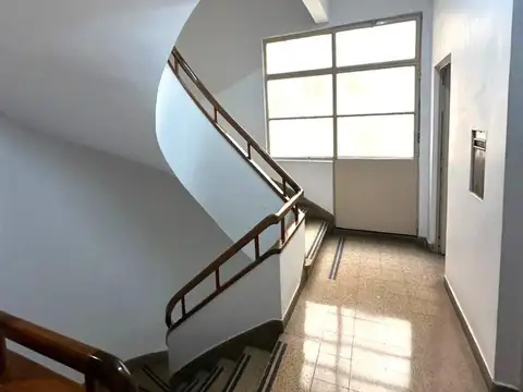 Oficina en Alquiler en Monserrat, $ 450.000