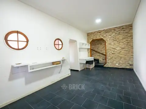 PH EN DUPLEX AL FTE Y C/ENTR INDEP EN GALICIA AL 3600 - 129 M2 IMPECABLE COCHERA GRAN TERRAZA PATIO