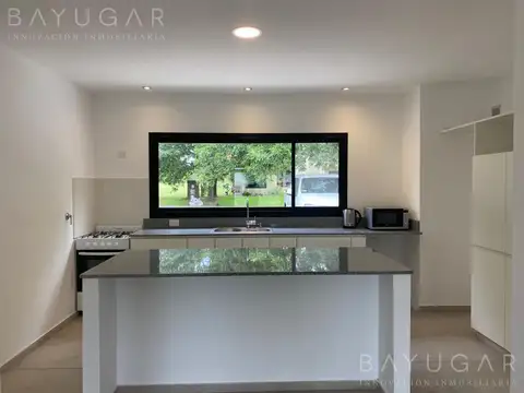 Casa en Venta en Los Alcanfores, USD 310.000