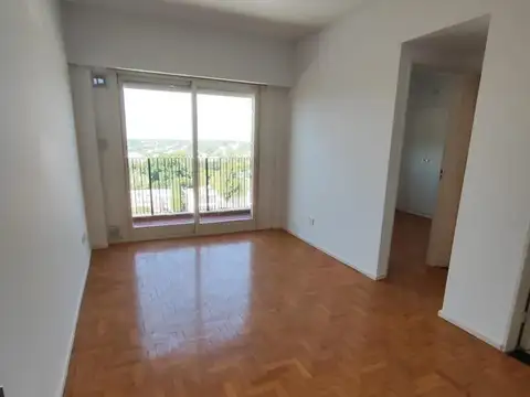 Excelente Departamento frente a la plaza de Belén de Escobar