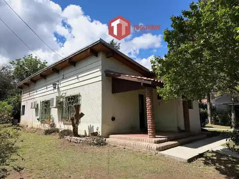 Importante propiedad a una cuadra de av. del sol | 2 dormitorios con suite | pileta y quincho