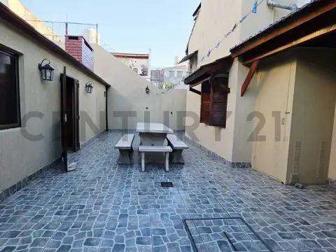 BLAS PARERA 1300, Piso 0
