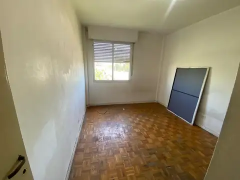 Departamento en venta en Villa del Parque  DTO 2 AMB /LATERAL 3 ER PISO  X ESCALERA