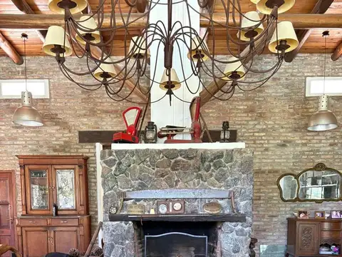 Casa 5 ambientes con 3 baños