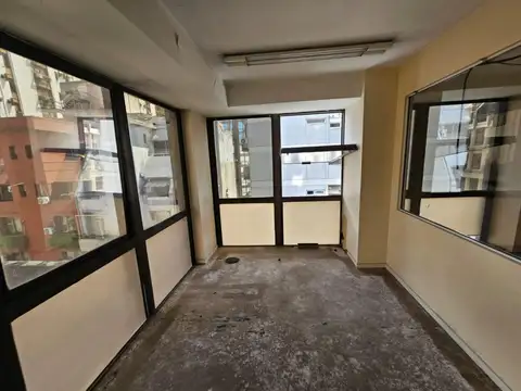 Oficina en alquiler en  Microcentro de 145 m2 / opción: coch