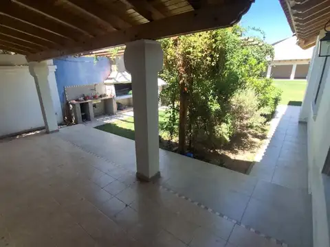 ALQUILER HERMOSA CASA Bº PRIVADO SOLARES DE RODEO