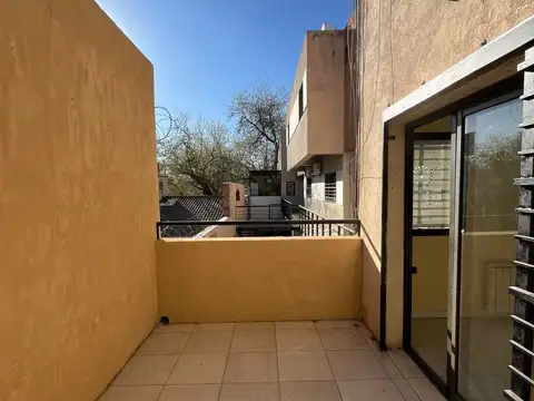 HERMOSO DEPARTAMENTO EN ALQUILER EN GODOY CRUZ
