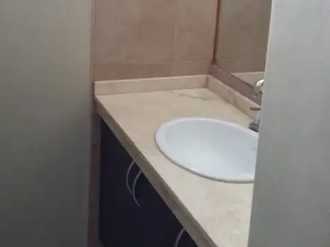 HERMOSO DEPARTAMENTO EN ALQUILER EN GODOY CRUZ