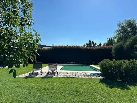 Casa en Alquiler de 3 dormitorios