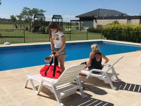 Libertad 300 , El Cantón Norte 