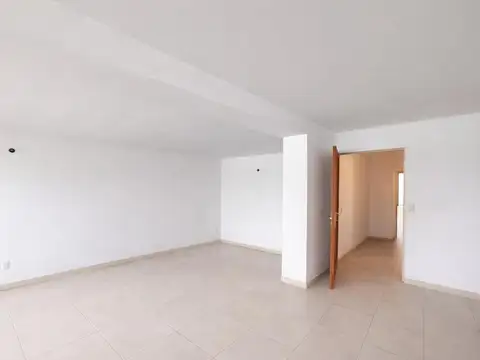Oficina en Alquiler al Noreste