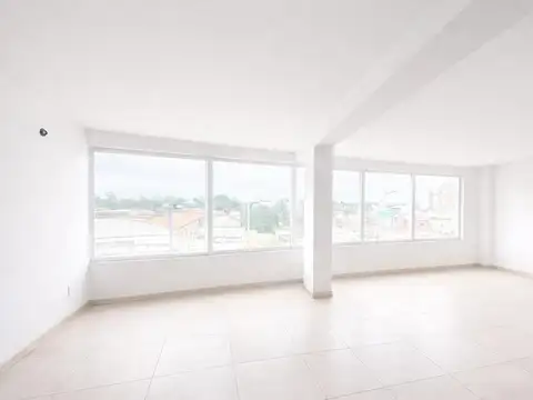 Oficina en Alquiler en San Vicente, $ 600.000