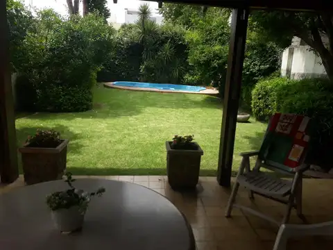 EXCELENTE CASA 4 AMBIENTES EN RAMOS MEJIA