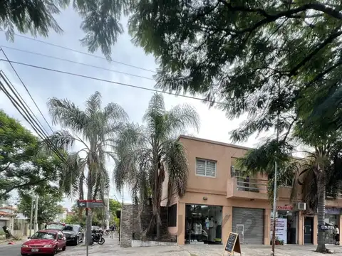 Almafuerte 1900, Piso 0