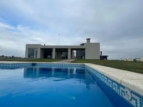 Casa en Alquiler en Coronel Brandsen, USD 900