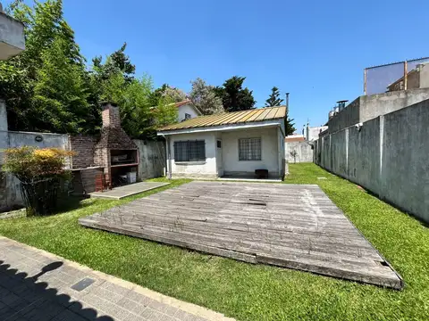 Chalet impecable de una planta / suite / gran jardín / lote 410 m2