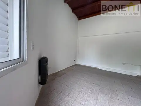Casa 2 ambientes con 1 baño