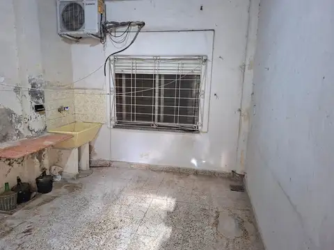 Depto Tipo Casa en Venta en Villa Luzuriaga, USD 73.000
