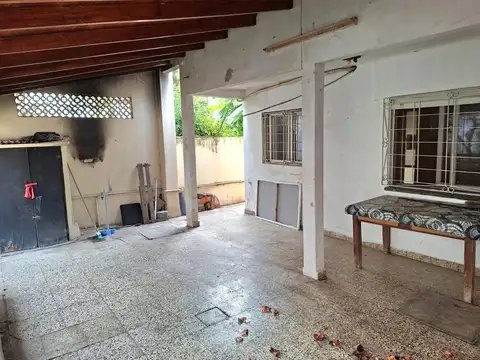 Depto Tipo Casa 5 ambientes con 2 baños