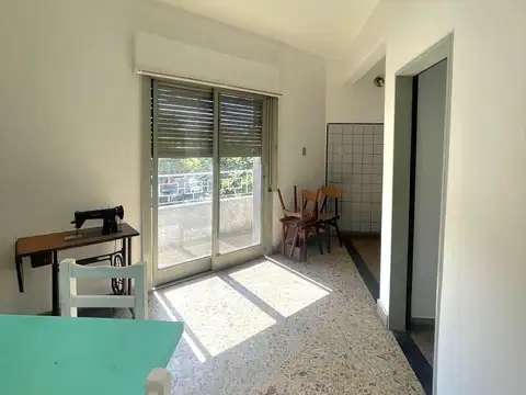 Depto Tipo Casa 5 ambientes con 2 baños