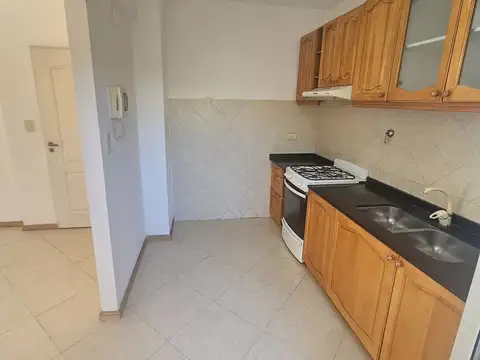 Depto Tipo Casa 2 ambientes con 1 baño