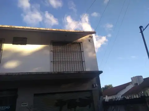 EXCELENTE GALPON CON DEPARTAMENTO 