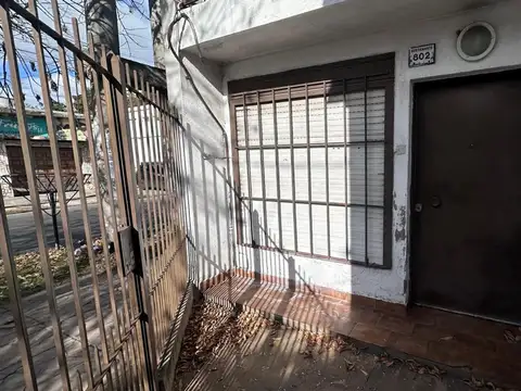 Depto Tipo Casa 2 ambientes con 1 baño